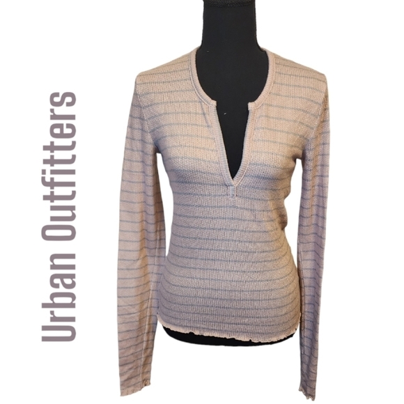 Urban Outfitter Out From Under Scarlett Notch Henley Top light pink/Gray Medium - Picture 1 of 5